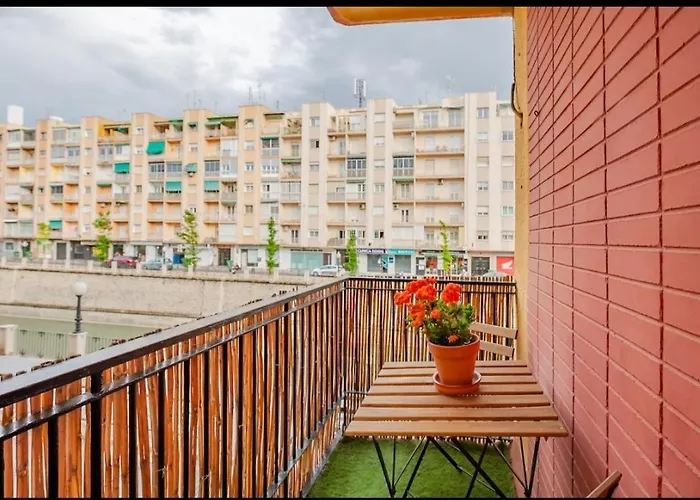 Piso Con Garaje Gratis En El Centro De Granada.