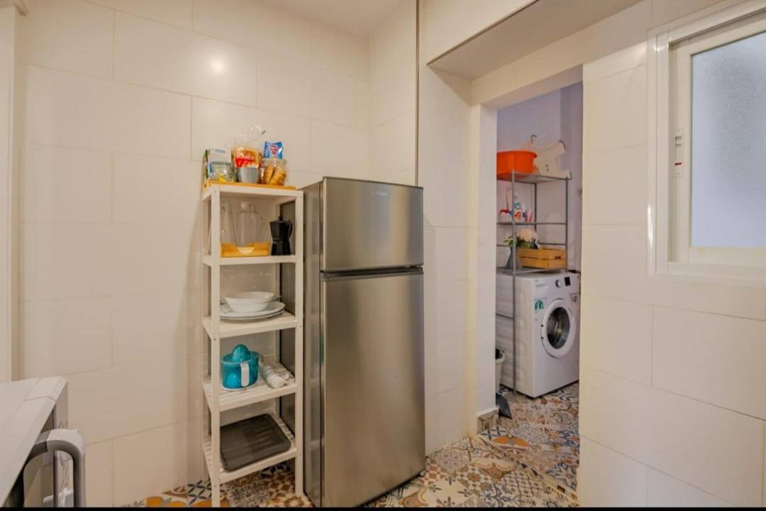 Piso Con Garaje Gratis En El Centro De Granada. Apartment
